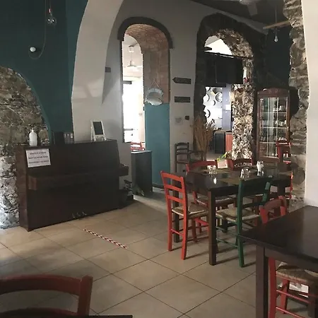 Pensión Bella Napoli Trattoria Pizzeria