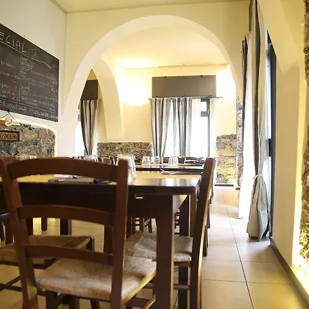 Pensión Bella Napoli Trattoria Pizzeria