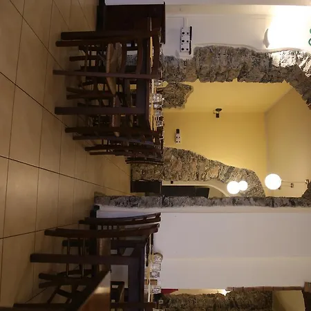 Pensión Bella Napoli Trattoria Pizzeria La Spezia