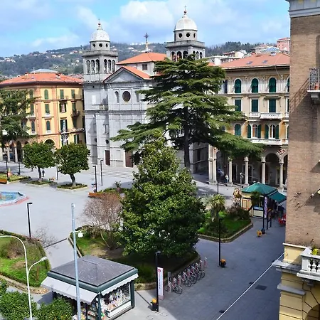 Vendégház Bella Napoli Trattoria Pizzeria La Spezia