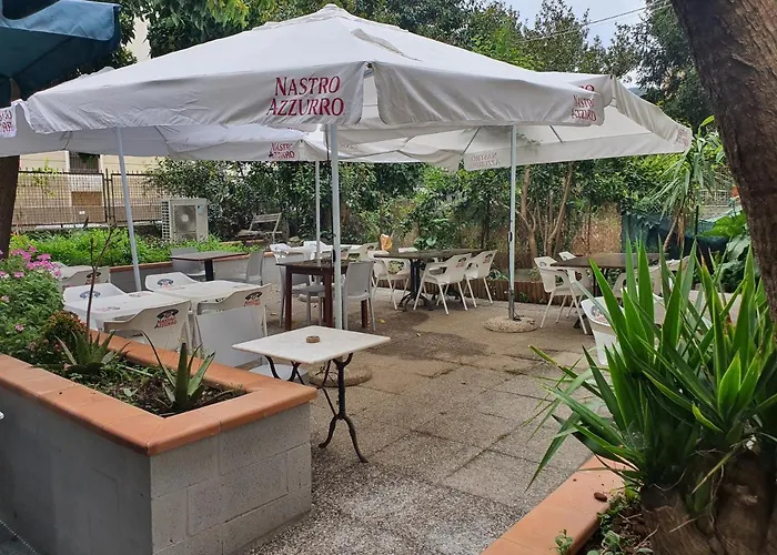 Bella Napoli Trattoria Pizzeria Pensjonat La Spezia