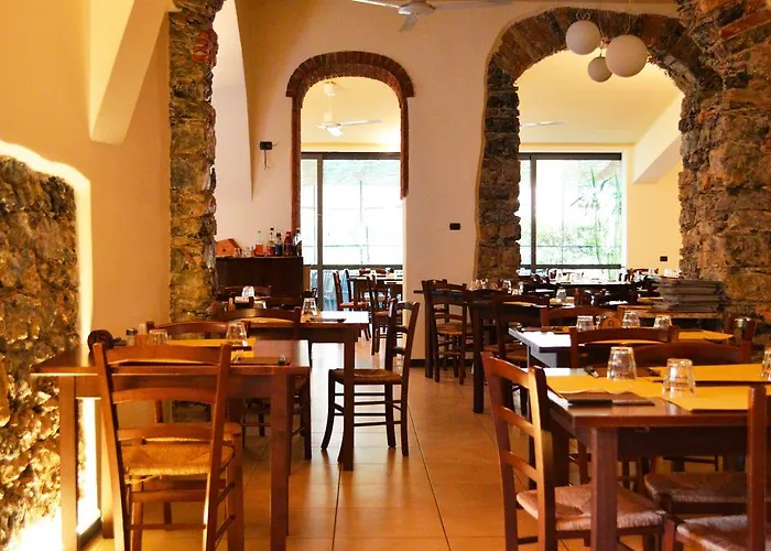 Bella Napoli Trattoria Pizzeria Pensjonat La Spezia