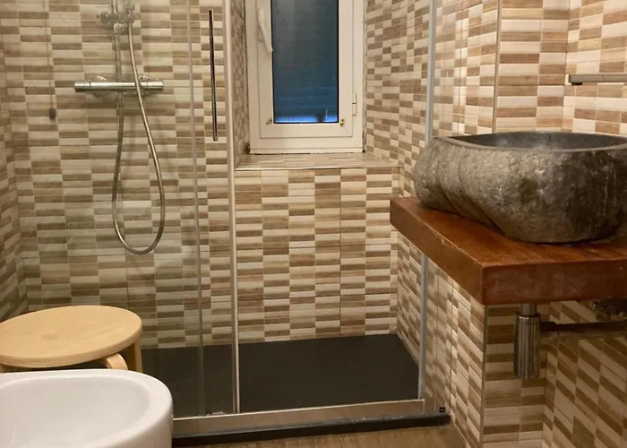 Bella Napoli Trattoria Pizzeria Πανσιόν 3*