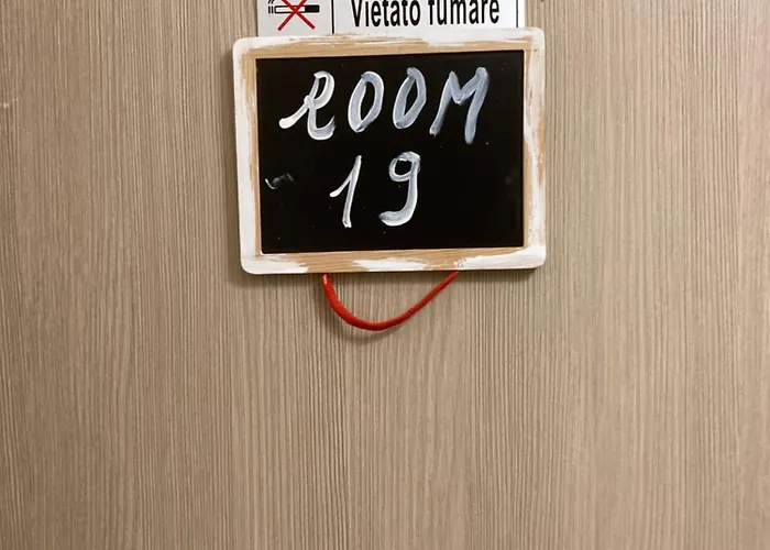 Πανσιόν Bella Napoli Trattoria Pizzeria 3*