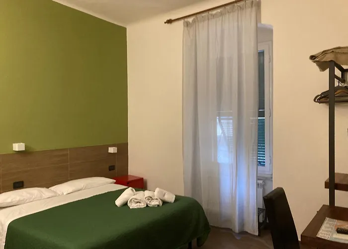 Πανσιόν Bella Napoli Trattoria Pizzeria 3*