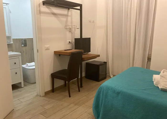 Bella Napoli Trattoria Pizzeria Πανσιόν 3*